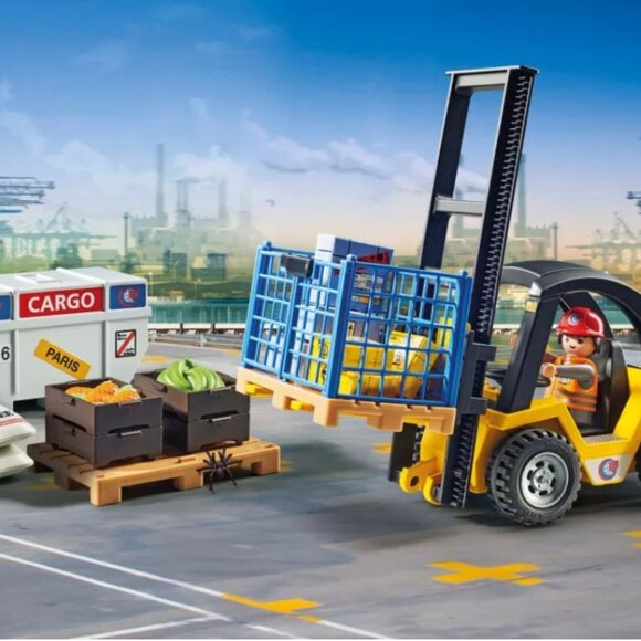 Playmobil 71528 My life Forklift truck with cargo - Picture 2 of 5